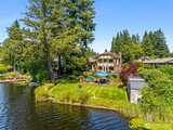4832 Lakemont  in Olympia