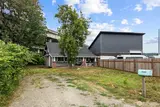 13315 Valley  in Sumner
