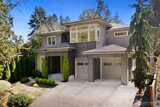 10034 Slater  in Kirkland