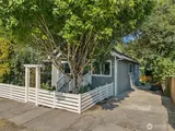 520 30th  in Seattle