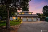 820 Monroe  in Renton