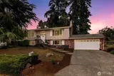 7910 Husky  in Lacey