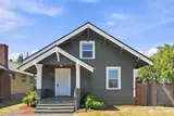 4814 Yakima  in Tacoma