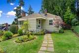 1529 94th  in Seattle