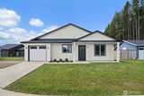 3001 Orange  in Winlock