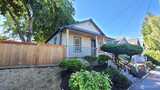 5621 Brooklyn  in Seattle