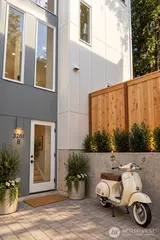 3261 B 98th  in Seattle