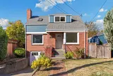 7711 Sunnyside  in Seattle