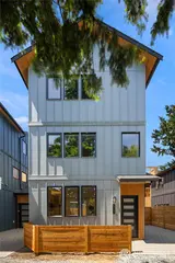 512 92nd  in Seattle