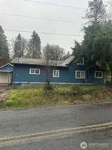 101 Walter  in Winlock