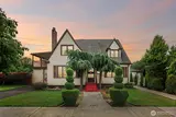 2542 Cushman  in Tacoma