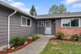 24415 14th  in Des Moines