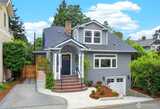 2500 Lorentz  in Seattle