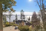 8526 Mercer  in Mercer Island