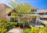 2055 Larchmount  in Issaquah
