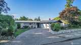 1133 Hemlock  in Kent