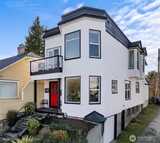 2710 Washington  in Tacoma