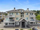 537 225th  in Sammamish