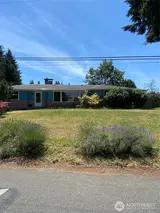 6609 Husky  in Lacey