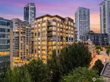 910 Lenora  in Seattle