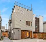 1457 22nd  in Seattle