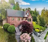 5505 Seward Park  in Seattle