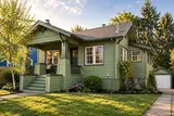 7916 Renton  in Seattle