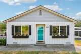 923 16th  in Puyallup