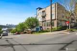 3919 Latona  in Seattle