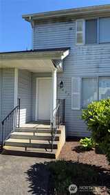 32623 4th  in Federal Way