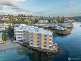 6321 Seaview  in Seattle