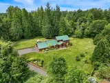 7717 252nd  in Redmond