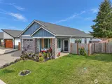 2114 Hawks View  in Winlock