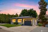 1832 Camas  in Renton