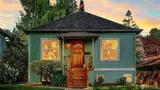 5521 Brooklyn  in Seattle
