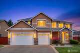 2413 12th  in Puyallup
