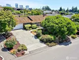 1012 Evergreen  in Bellevue