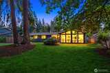 10044 Slater  in Kirkland