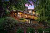 6183 187th  in Kenmore