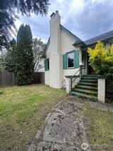 7818 Lake City Way  in Seattle