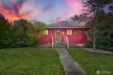 12524 13th  in Burien