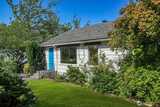 9118 Linden  in Seattle