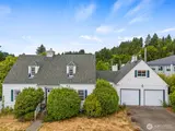 407 6th  in Shelton