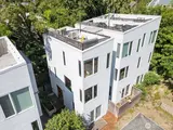 3642 A Interlake  in Seattle