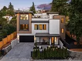5808 Lakeview  in Kirkland