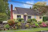 6203 39th  in Seattle
