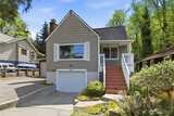 2307 myrtle  in Seattle