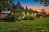 4004 Alonna  in Olympia