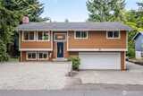 3105 13th  in Puyallup