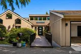 9360 Mercerwood  in Mercer Island